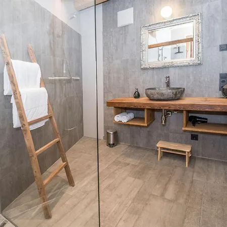 Semesterbostad Bio Chalets Alpegg *